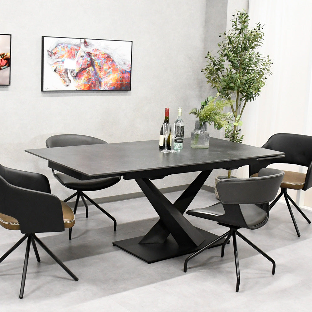 開梱設置サービス付き】両側伸長式セラミックダイニングテーブル 140